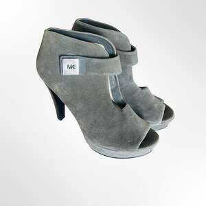 MICHAEL Michael Kors Gray Suede Platform Peep Toe Ankle Boots